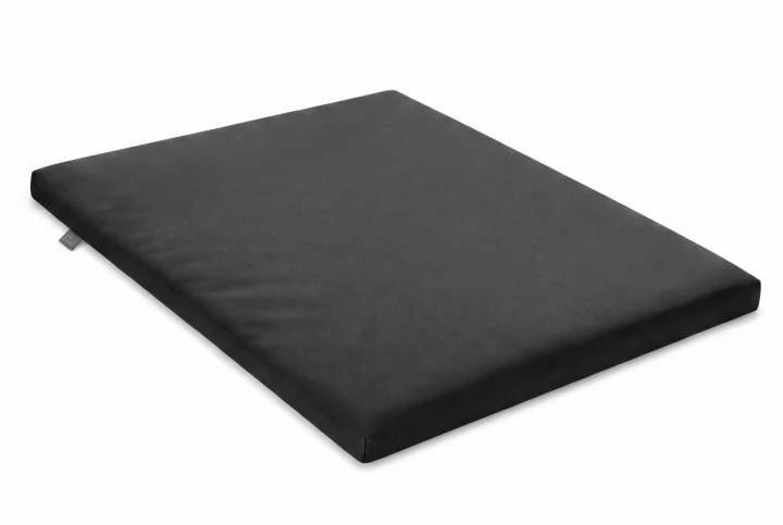 detail materialu pelechu pro psy capri