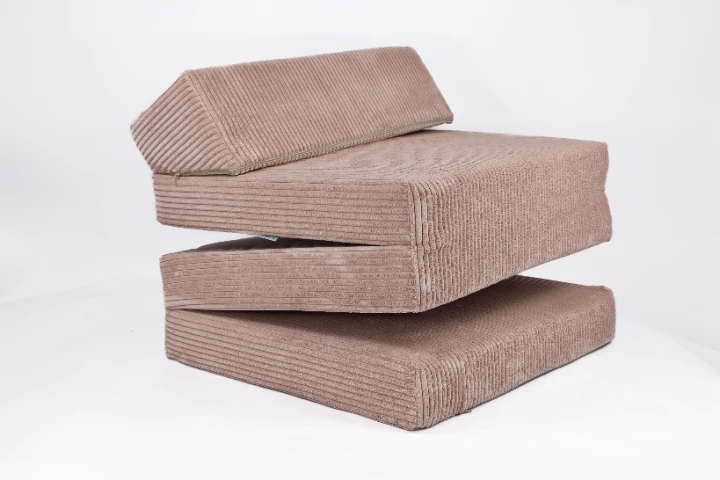 skladaci-matrace-200x70x10-cm-do-auta